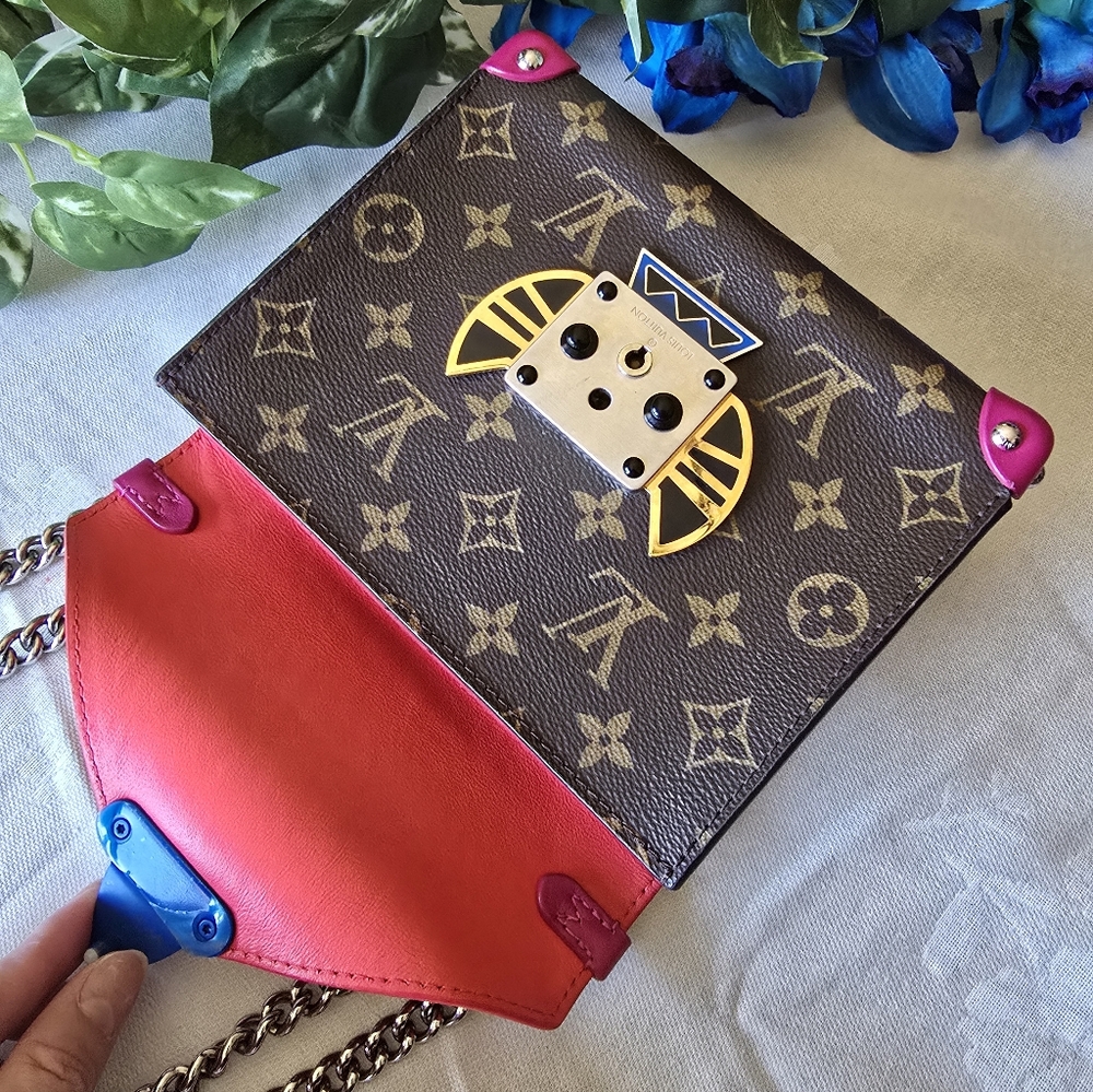 Authentic Louis Vuitton Tribal Monogram Crossbody Bag - Picture 12 of 16